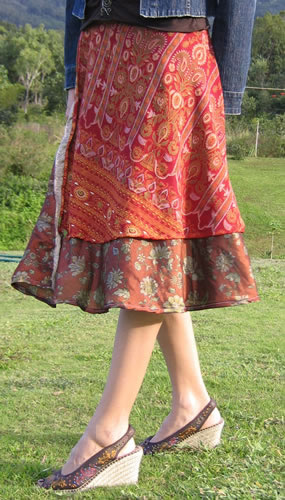 Reversible sari skirt